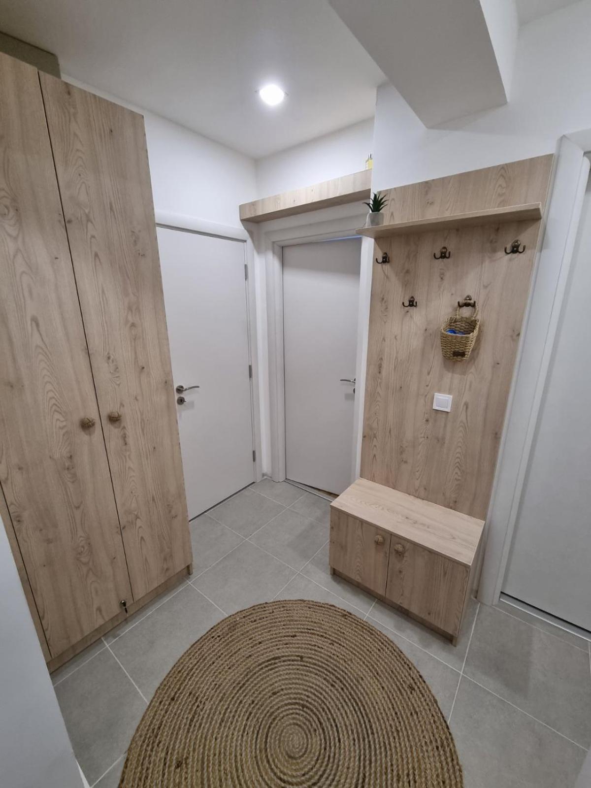 Apartment Polina - 2Bd Next To Sea Garden Варна Екстериор снимка