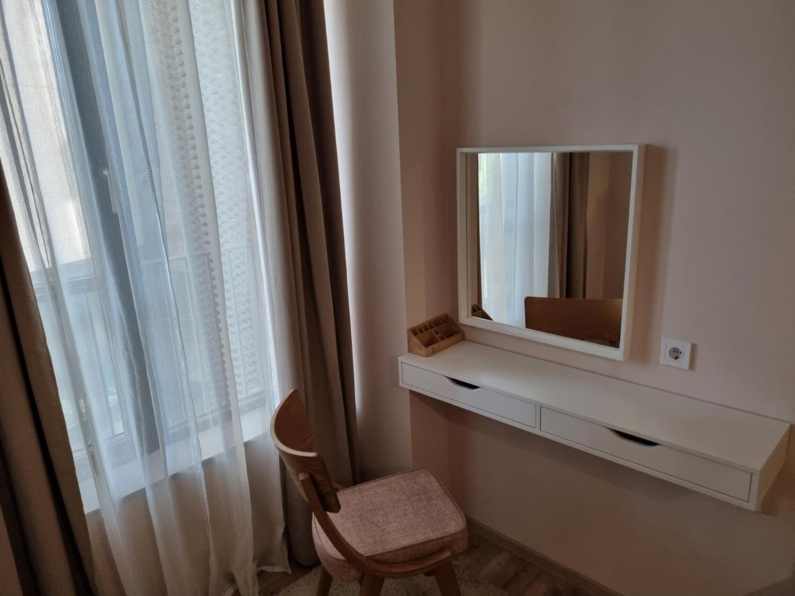 Apartment Polina - 2Bd Next To Sea Garden Варна Екстериор снимка