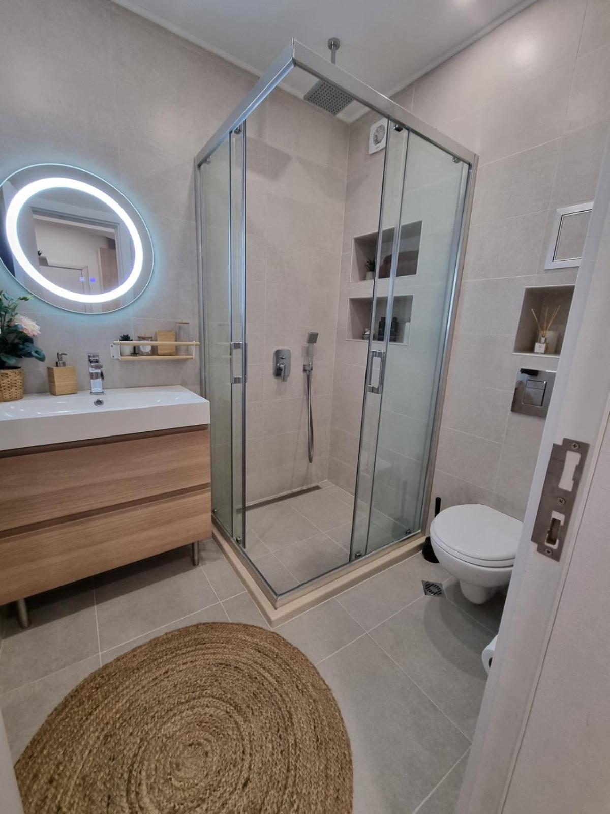 Apartment Polina - 2Bd Next To Sea Garden Варна Екстериор снимка